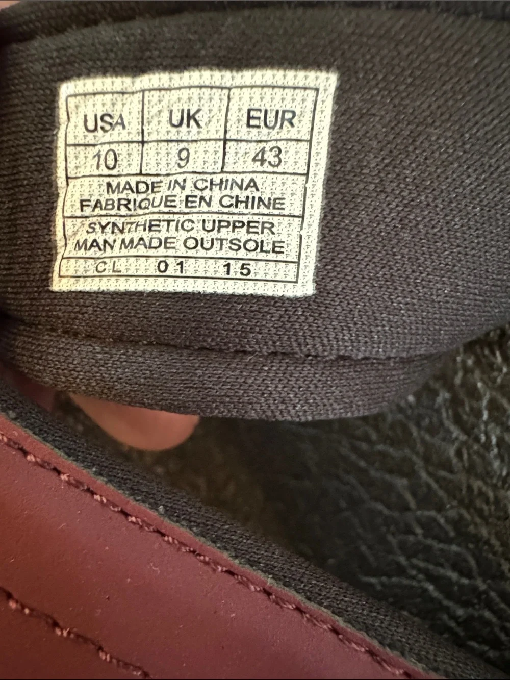 Sanuk Men's Burgundy Strap Black Footbed Sandals size 10